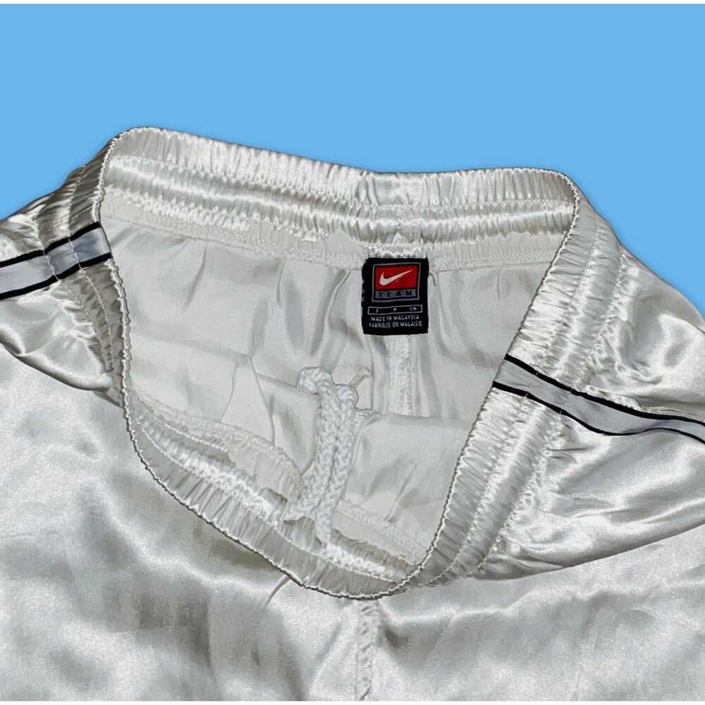 Vintage Nike America Soccer Shorts White Satin Shiny Nylon 90s Medium M - Picture 8 of 12